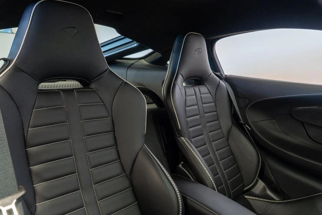 2025 McLaren GT - Image 9 of 21