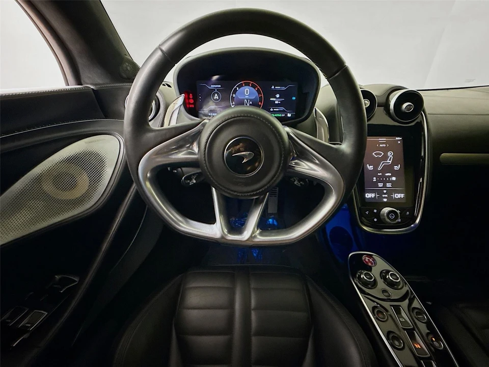 2025 McLaren GT - Image 3 of 21