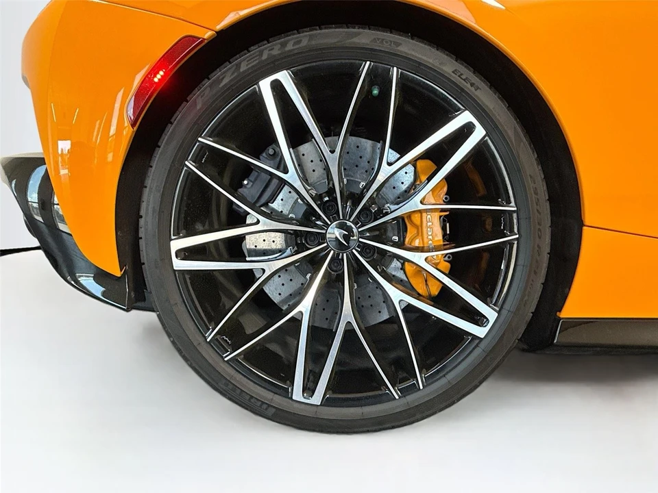 2025 McLaren GT - Image 31 of 31