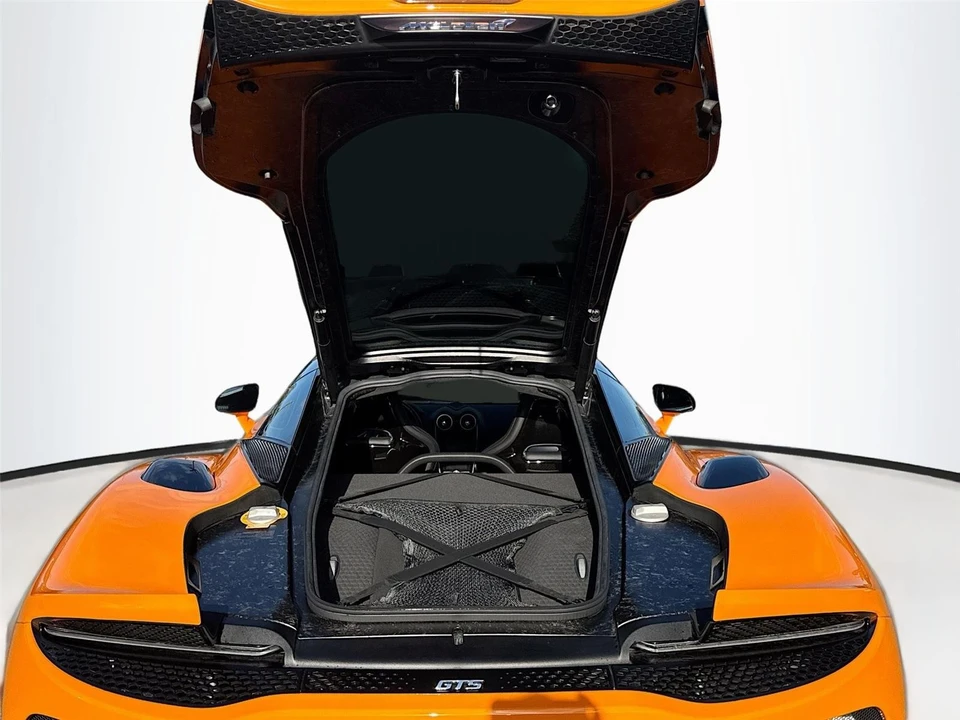 2025 McLaren GT - Image 11 of 21