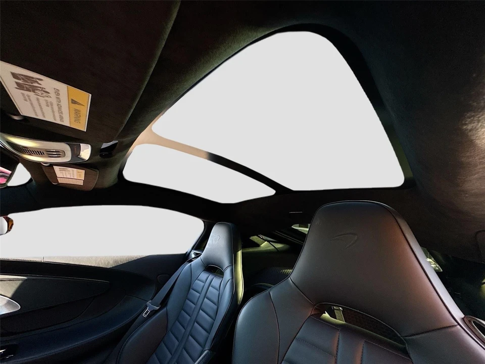 2025 McLaren GT - Image 10 of 21