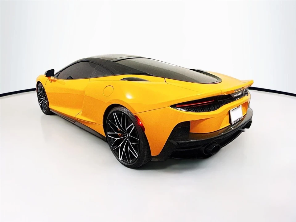 2025 McLaren GT - Image 25 of 31