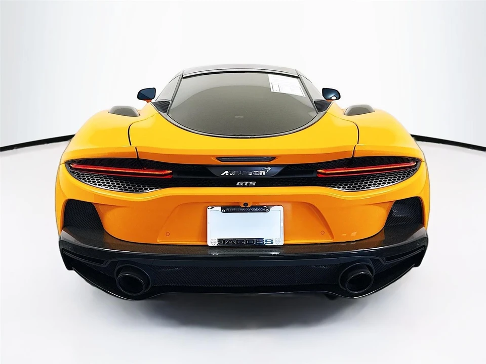 2025 McLaren GT - Image 23 of 31