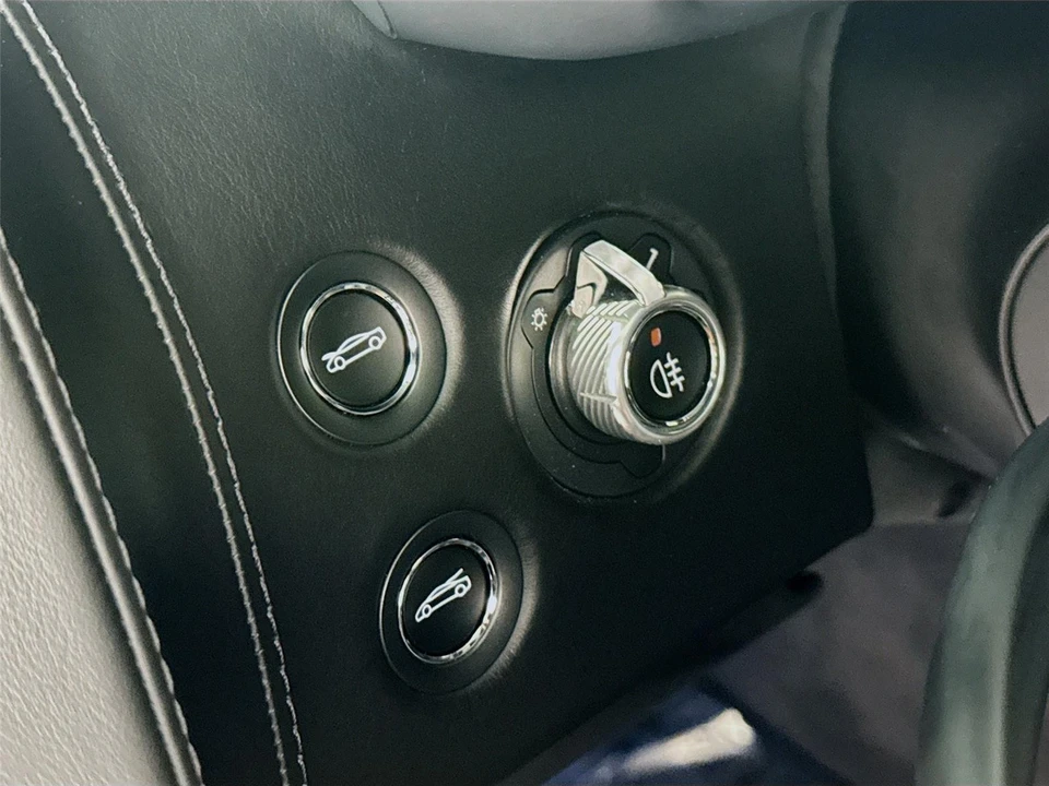 2025 McLaren GT - Image 7 of 31