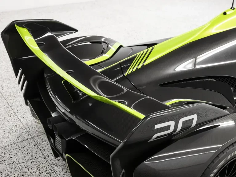 2025 McLaren Solus GT - Image 24 of 31