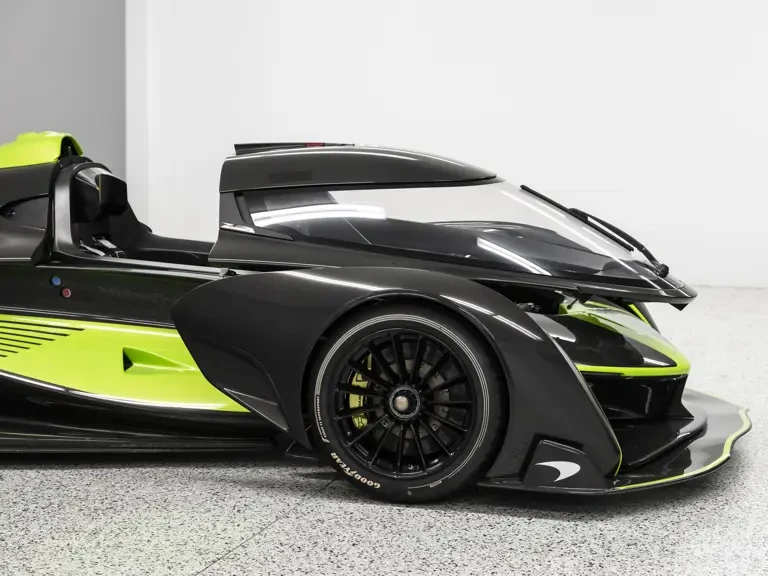 2025 McLaren Solus GT - Image 28 of 31