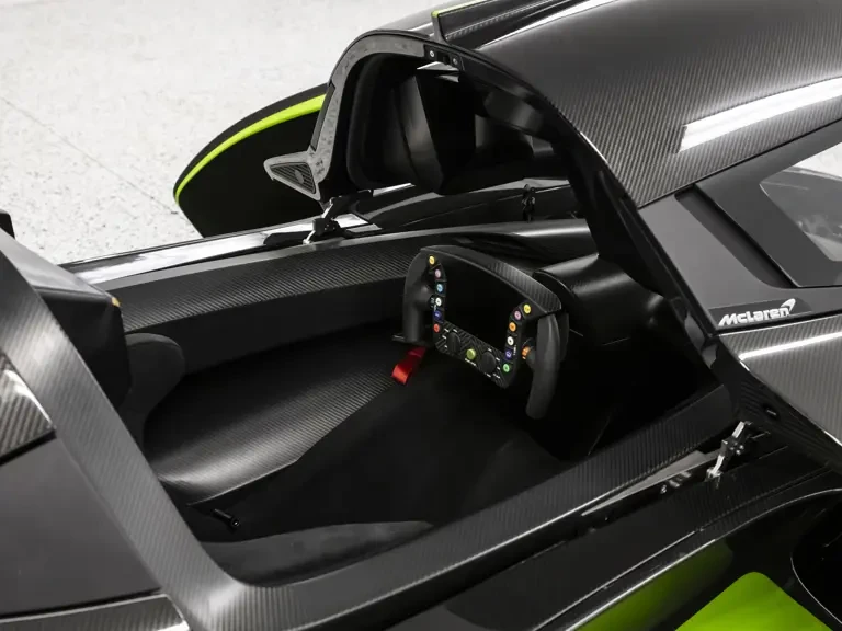 2025 McLaren Solus GT - Image 5 of 31