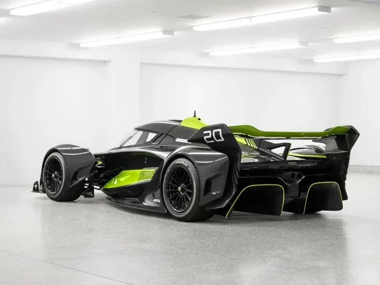 2025 McLaren Solus GT - Image 3 of 31