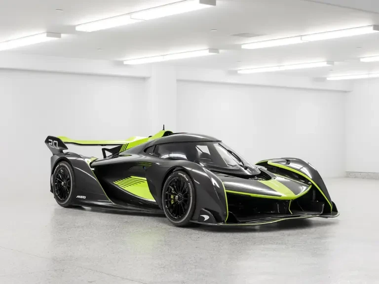 2025 McLaren Solus GT - Image 2 of 31