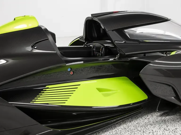 2025 McLaren Solus GT - Image 18 of 31