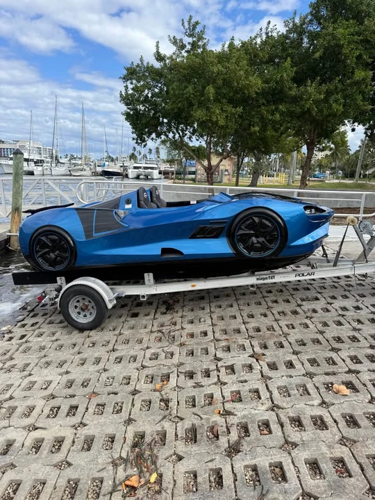 2025 McLaren W1 - Image 3 of 7