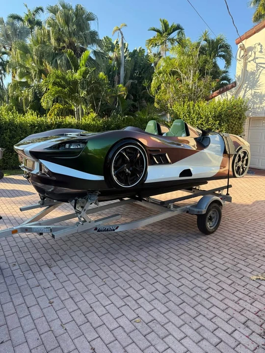 2025 McLaren W1 - Image 3 of 3