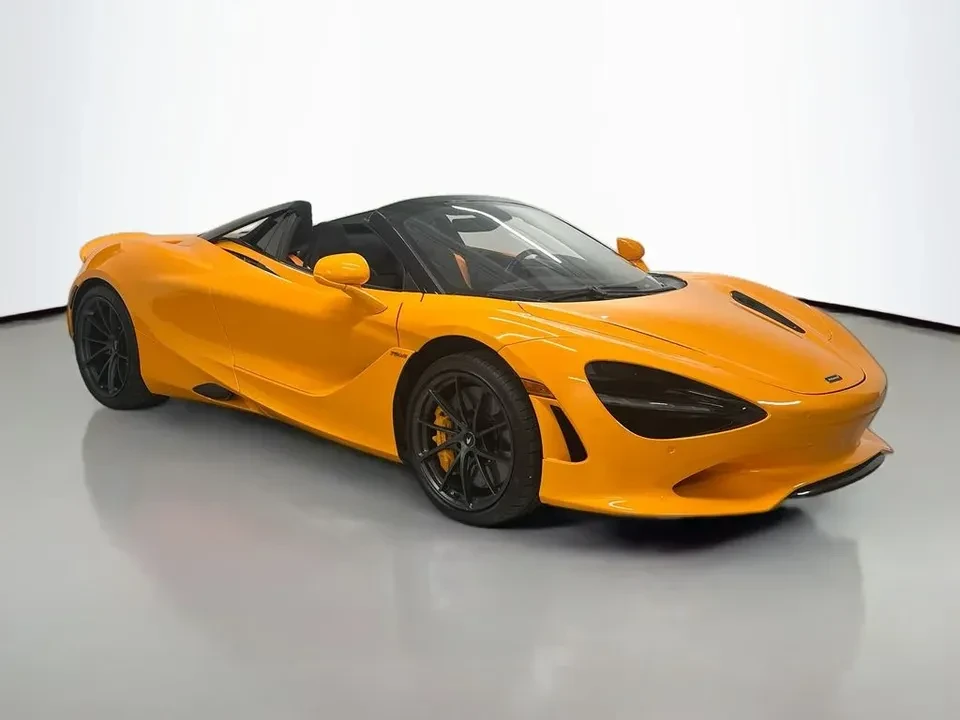 2025 McLaren 750S Spider - Image 2 of 12