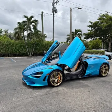 2025 McLaren 750S Coupe