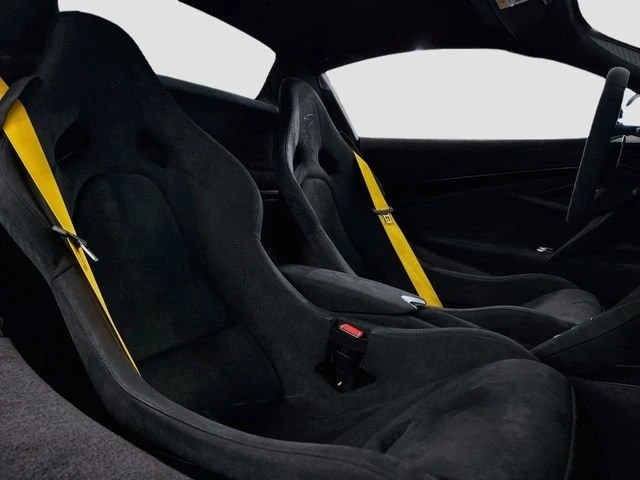2025 McLaren 750S Spider - Image 16 of 20