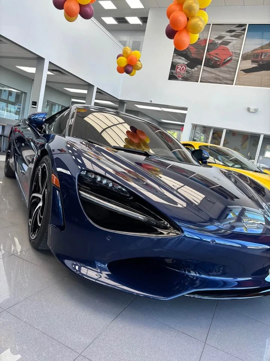 2025 McLaren 750S - Image 2 of 4
