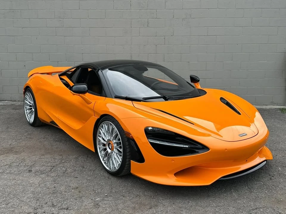 2025 McLaren 750S Coupe - Image 3 of 7
