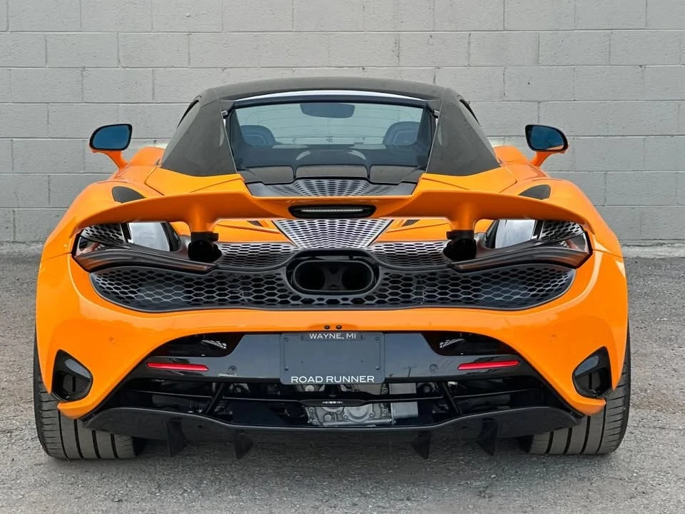2025 McLaren 750S Coupe - Image 5 of 7