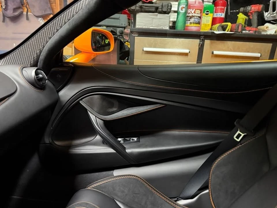 2025 McLaren 750S - Image 12 of 20
