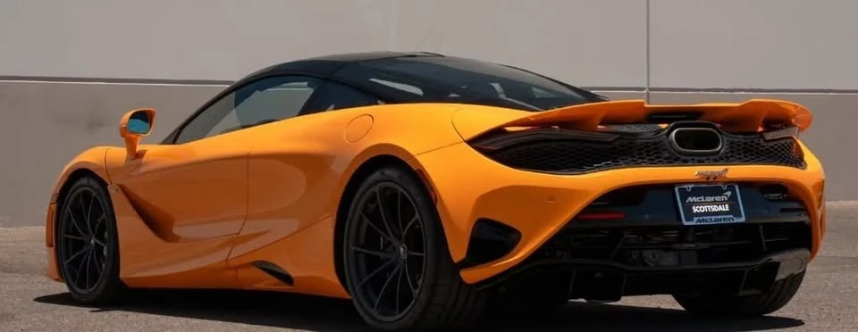 2025 McLaren 750S - Image 17 of 20