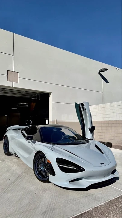 2025 McLaren 750S Spider - Image 3 of 12