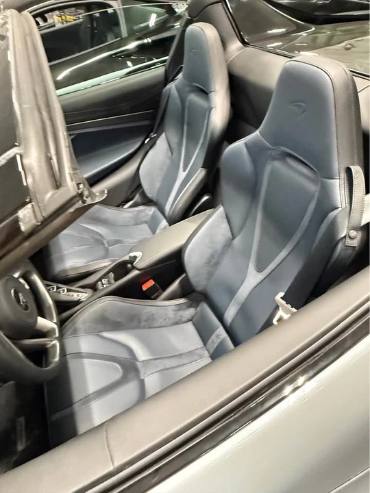 2025 McLaren 750S Spider - Image 7 of 12