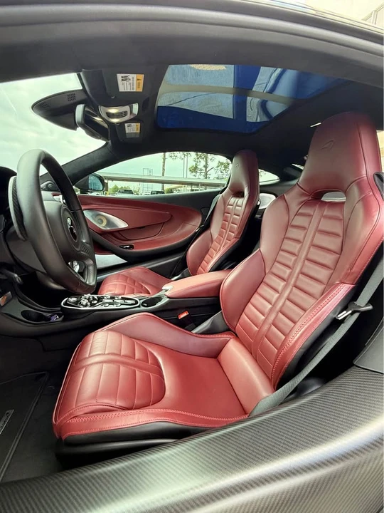 2025 McLaren GT - Image 4 of 13