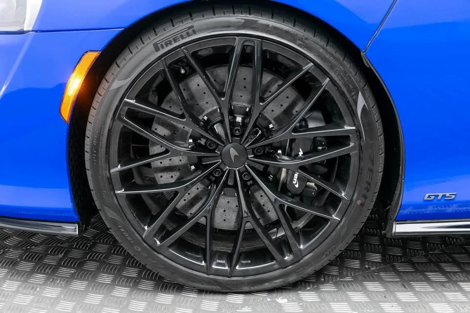 2025 McLaren GT - Image 11 of 20