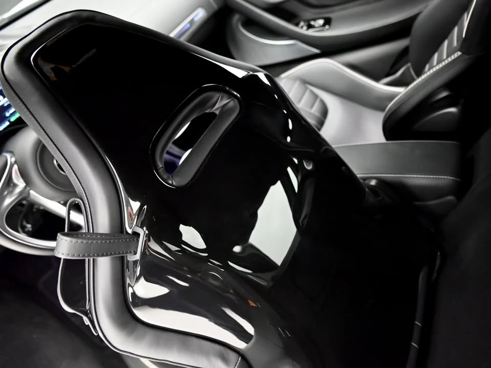 2025 McLaren GT - Image 9 of 17