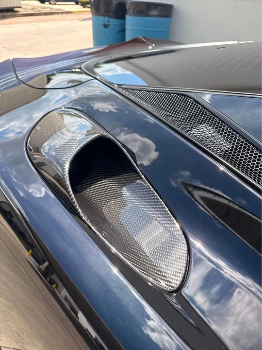 2025 McLaren GT - Image 10 of 13