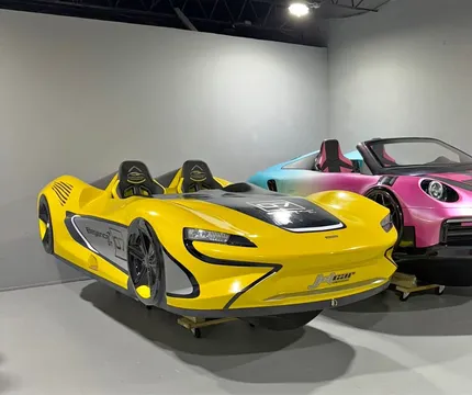 2025 McLaren Jetcar