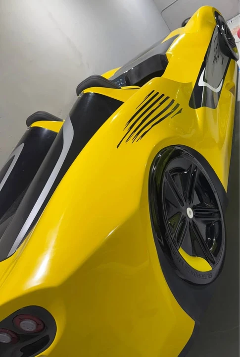 2025 McLaren W1 - Image 3 of 5