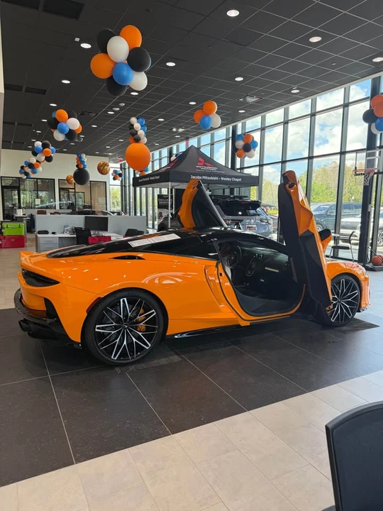 2025 McLaren GT - Image 3 of 14