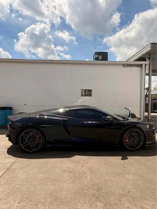 2025 McLaren GT - Image 16 of 20