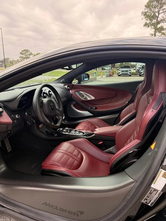 2025 McLaren GT - Image 4 of 20