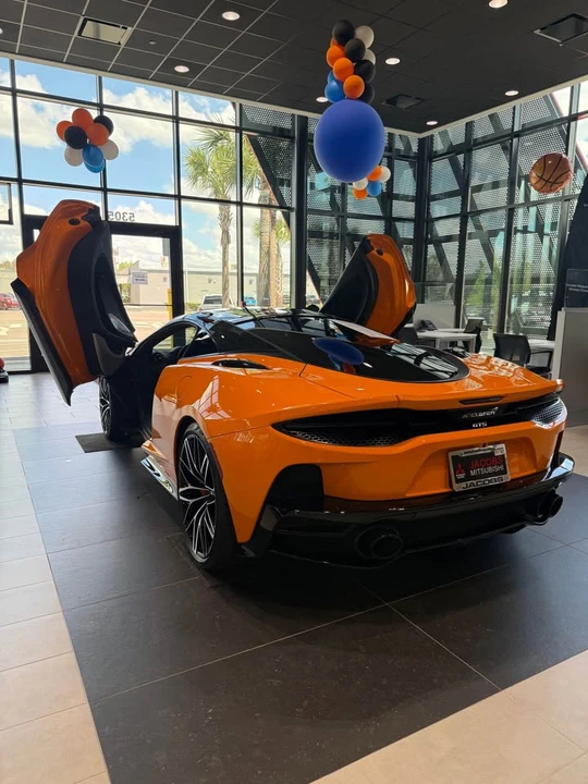 2025 McLaren GT - Image 5 of 14