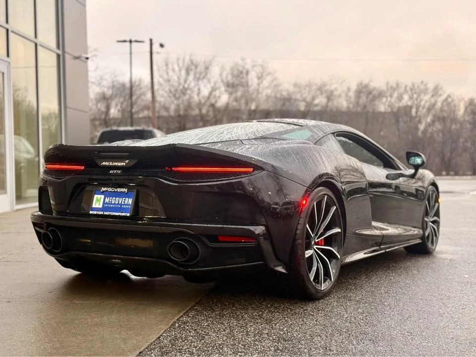 2025 McLaren GT - Image 2 of 20