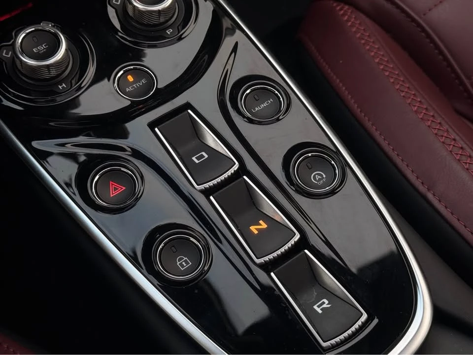 2025 McLaren GT - Image 20 of 20