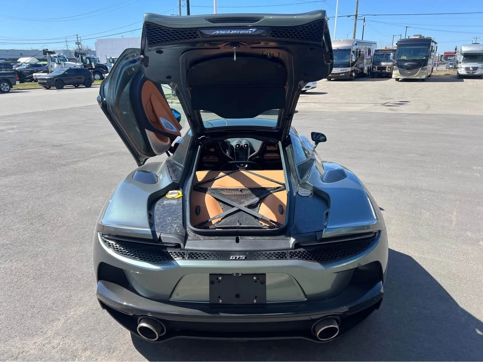2025 McLaren GT - Image 11 of 17