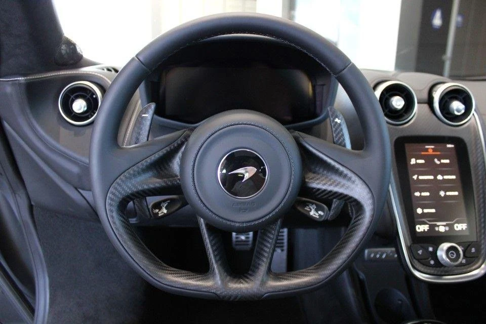 2025 McLaren GT - Image 3 of 19