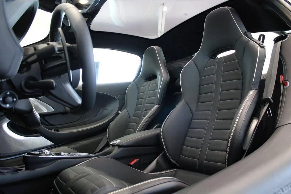 2025 McLaren GT - Image 4 of 19