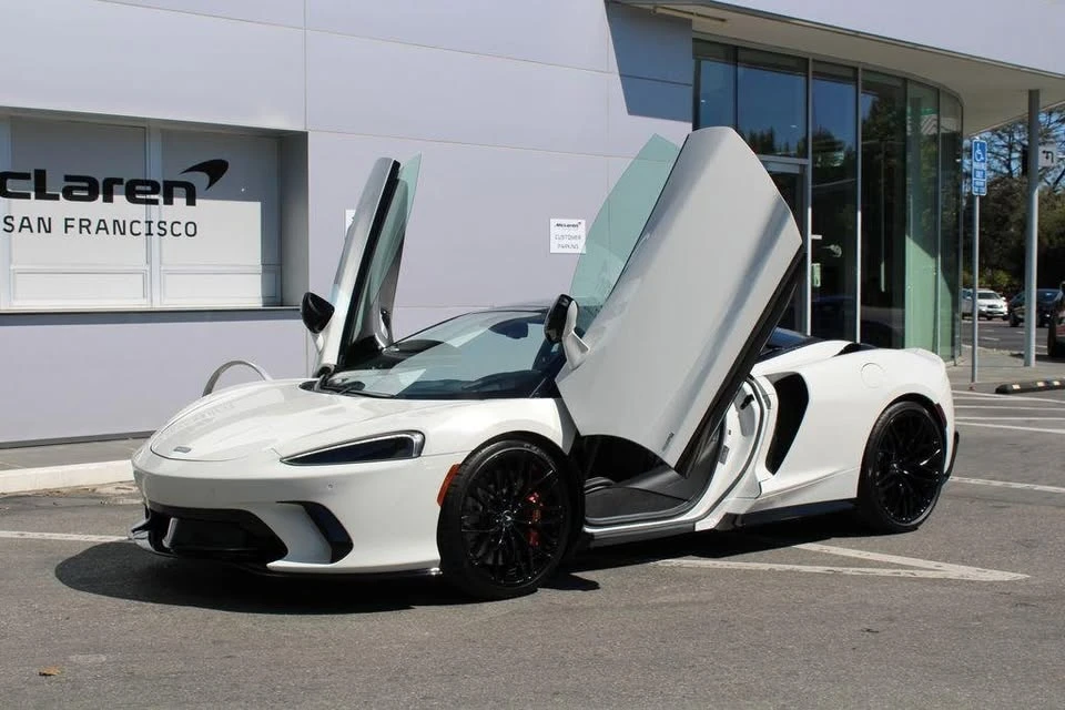 2025 McLaren GT - Image 8 of 19