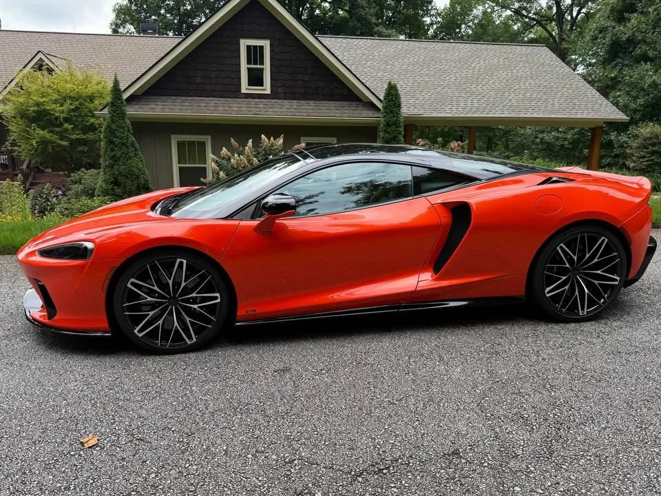 2025 McLaren GT - Image 11 of 20