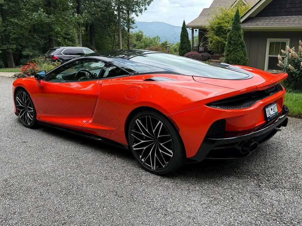 2025 McLaren GT - Image 12 of 20