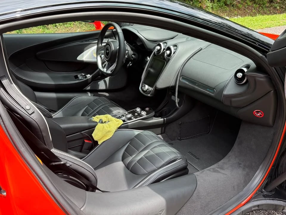 2025 McLaren GT - Image 8 of 20