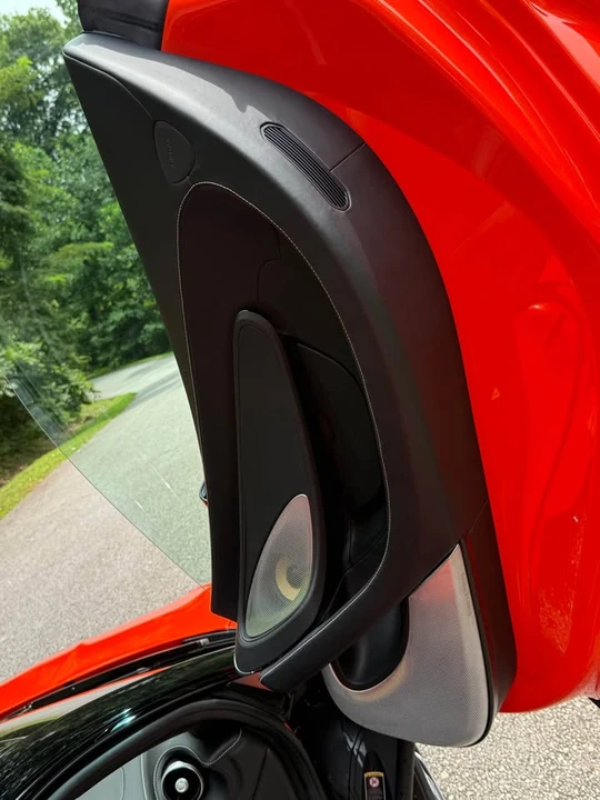 2025 McLaren GT - Image 9 of 20