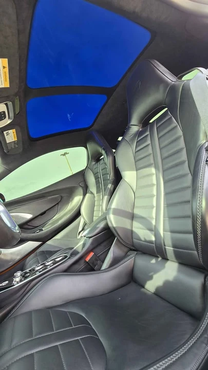 2025 McLaren GT - Image 10 of 18