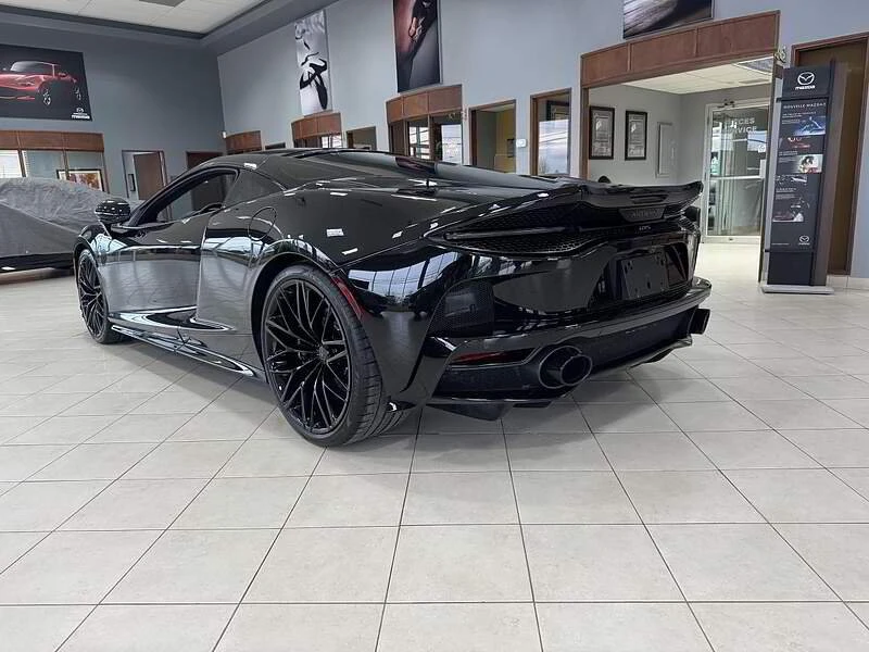 2025 McLaren GT - Image 7 of 15
