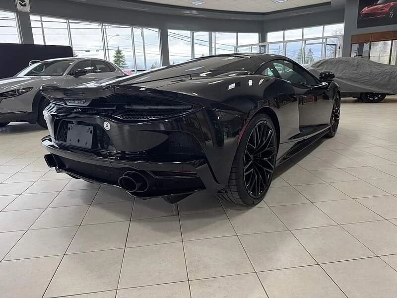 2025 McLaren GT - Image 5 of 15