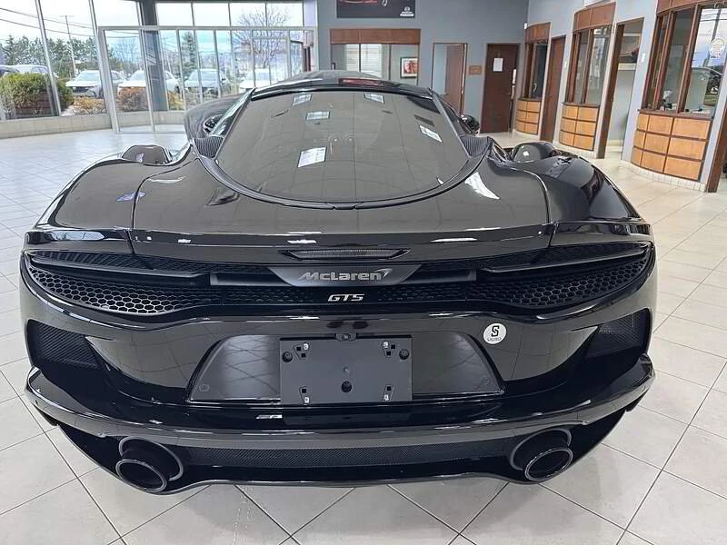 2025 McLaren GT - Image 6 of 15